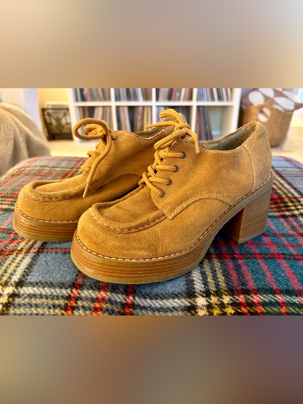 Size 7.5 Vintage Bongo 90’s Boho Suede Moc-Toe Chunky Platform Boots